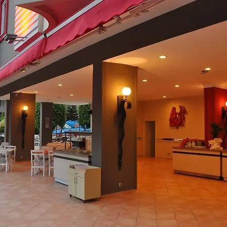 Ξενοδοχείο με διαμερίσματα Sunpark Aramis